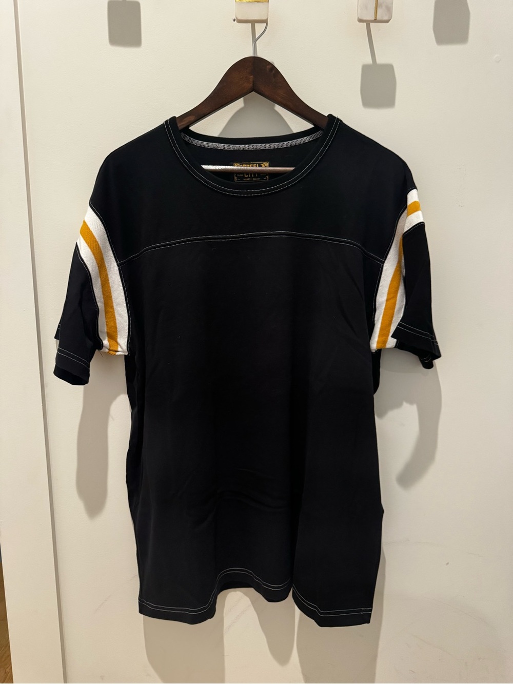Steel City | Black Bruiser Tee w/ Yellow Stripe Detail | XL | NWOT